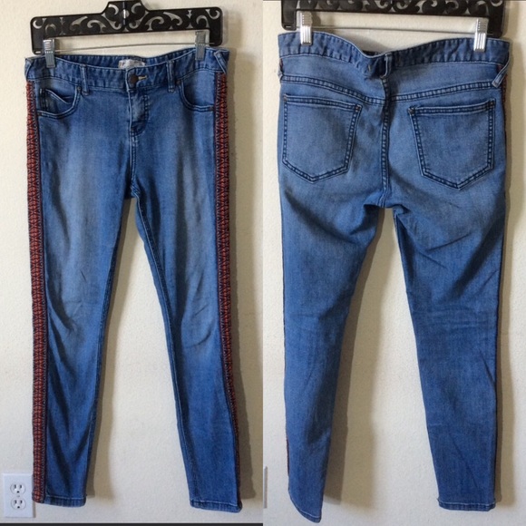 SOLD FILLMORE Free People Tribal Textured Ribbon - Picture 8 of 8